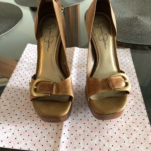 Js platform tan heels